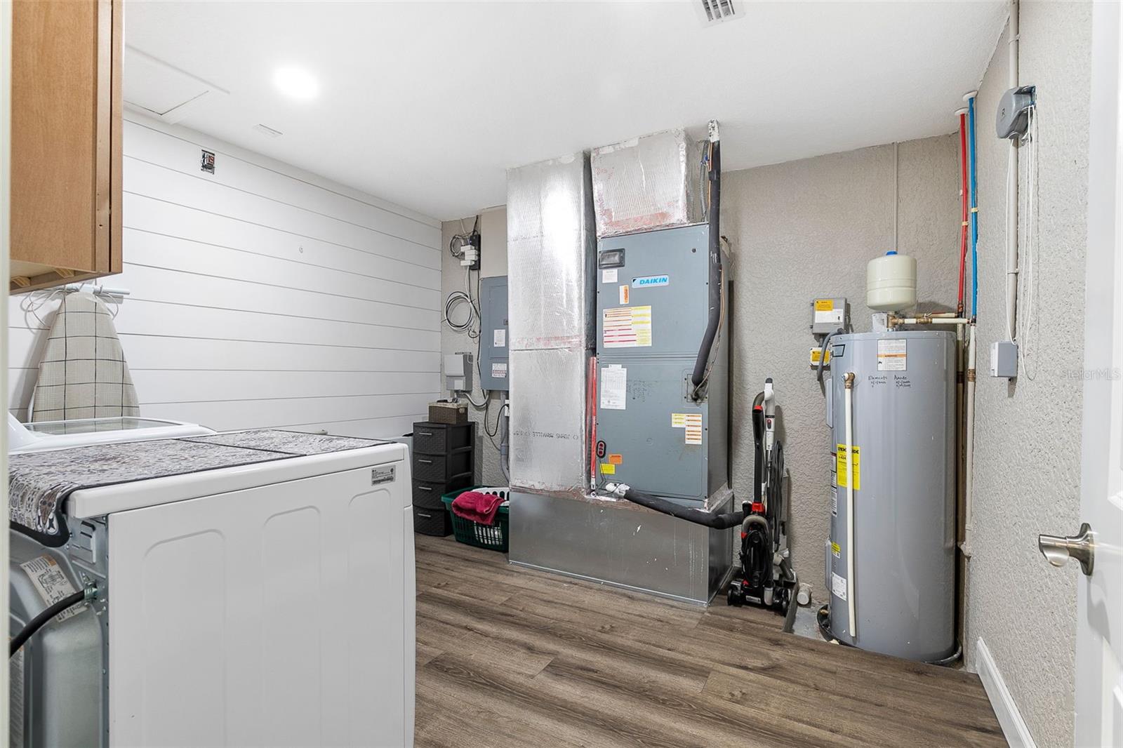 Image 47 of 90 For 1282 Clearview Drive