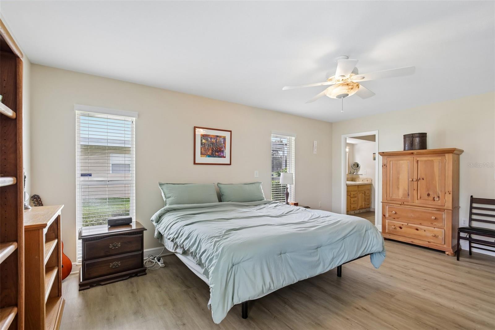 Image 10 of 33 For 530 Magellan Drive