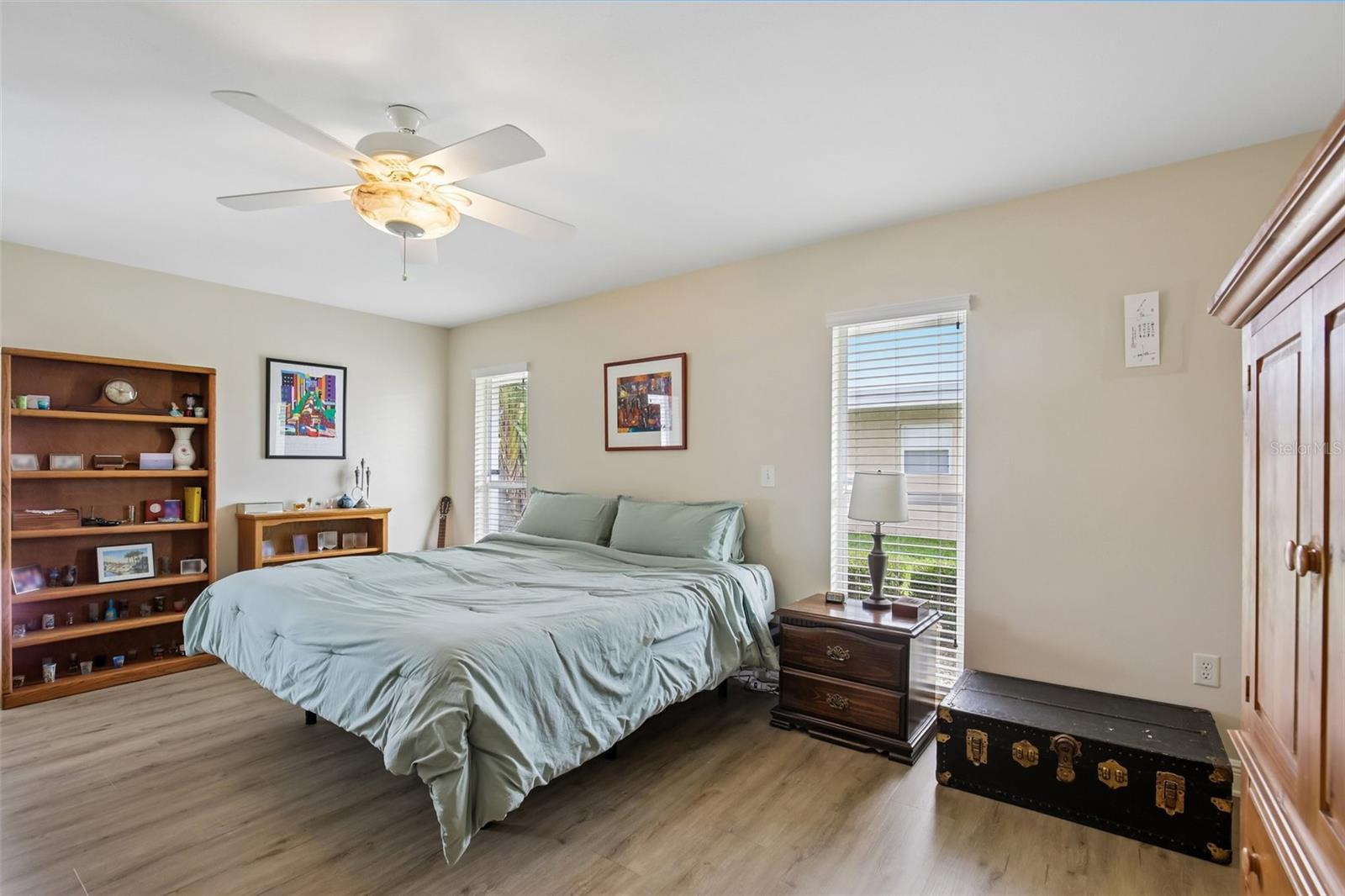 Image 11 of 33 For 530 Magellan Drive
