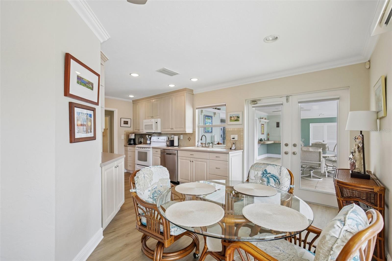Image 6 of 33 For 530 Magellan Drive