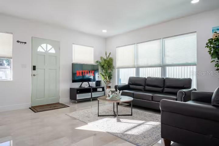 Image 5 of 23 For 13912 Duley Avenue