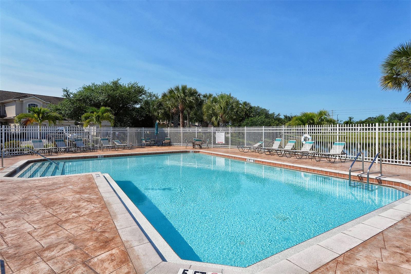 Image 33 of 49 For 4469 Cinnamon Drive 2505