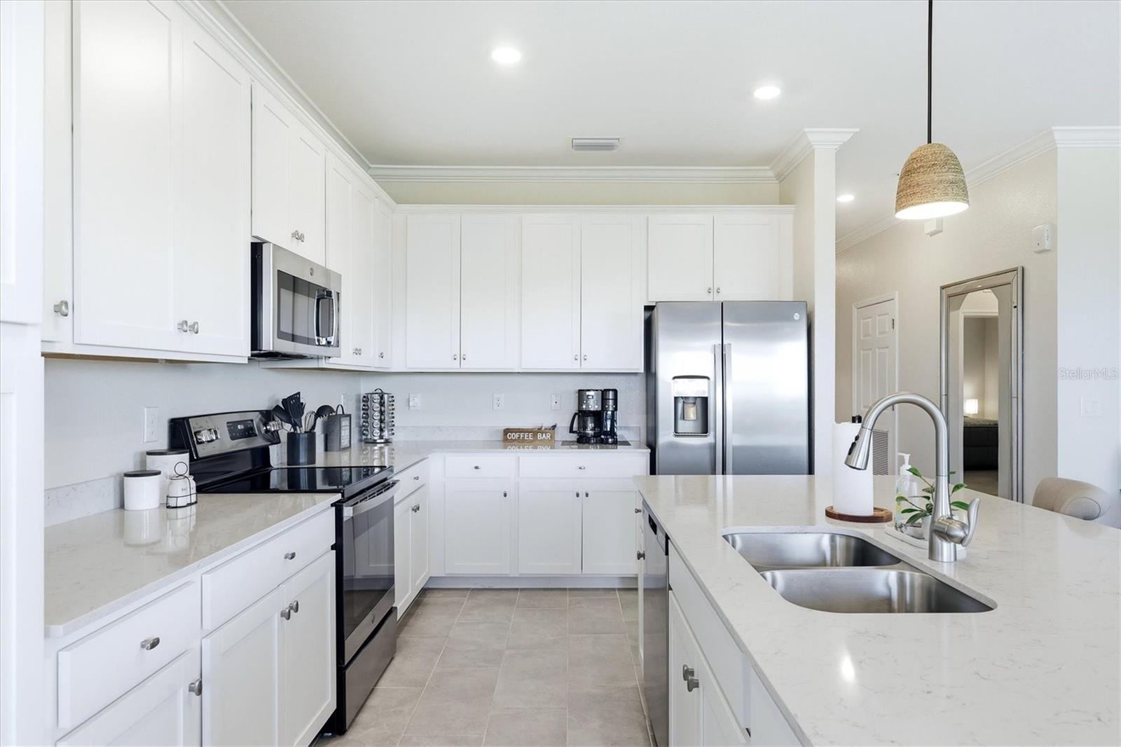 Image 15 of 78 For 18008 Gawthrop Drive 401