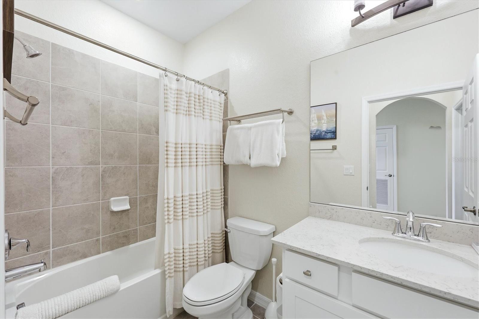 Image 31 of 78 For 18008 Gawthrop Drive 401