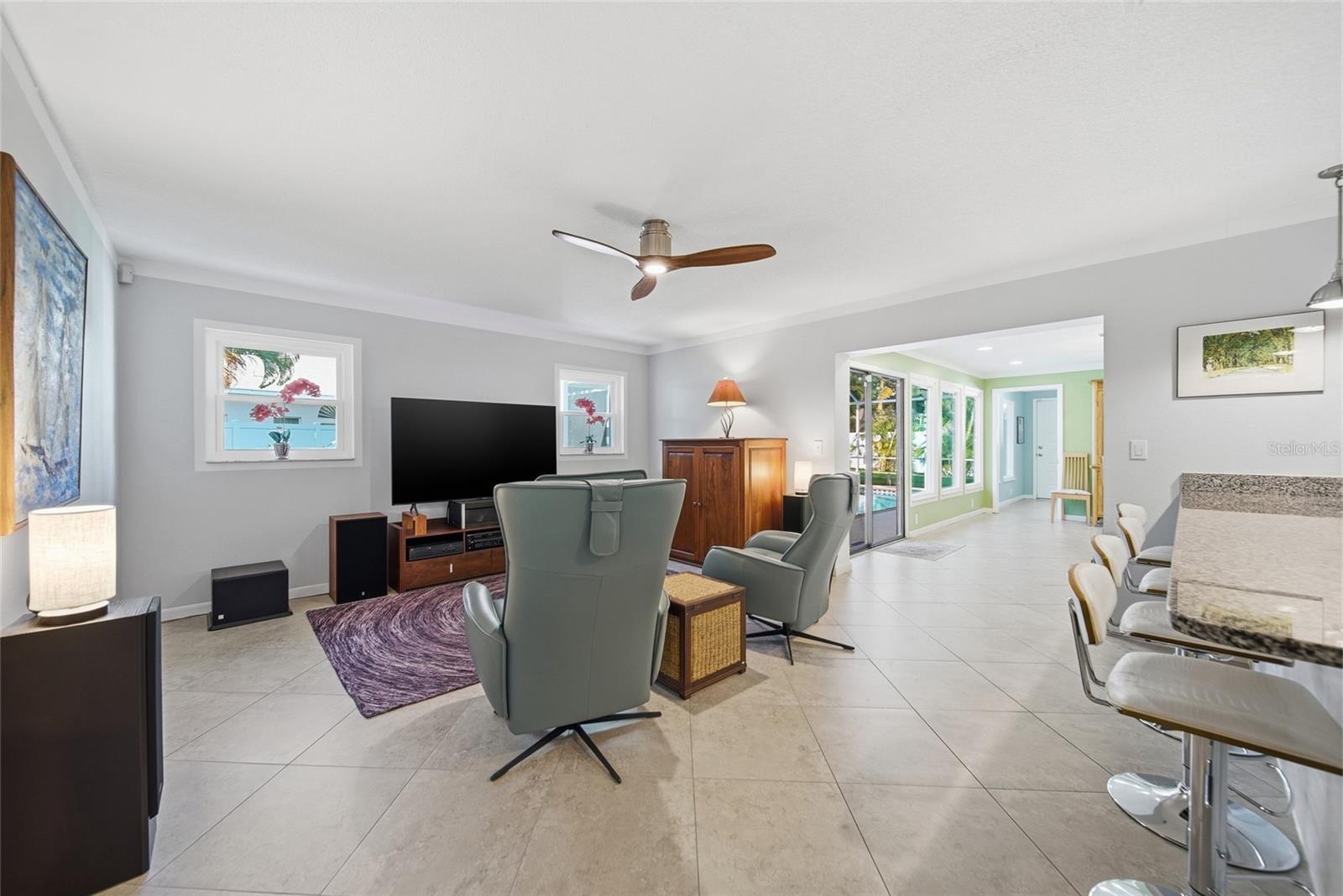 Listing photo id 9 for 8304 12th Avenue Drive Nw