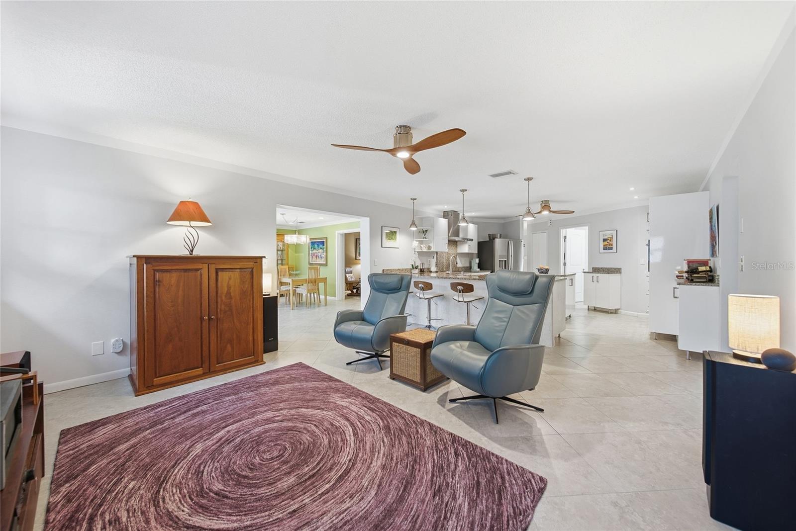 Listing photo id 10 for 8304 12th Avenue Drive Nw