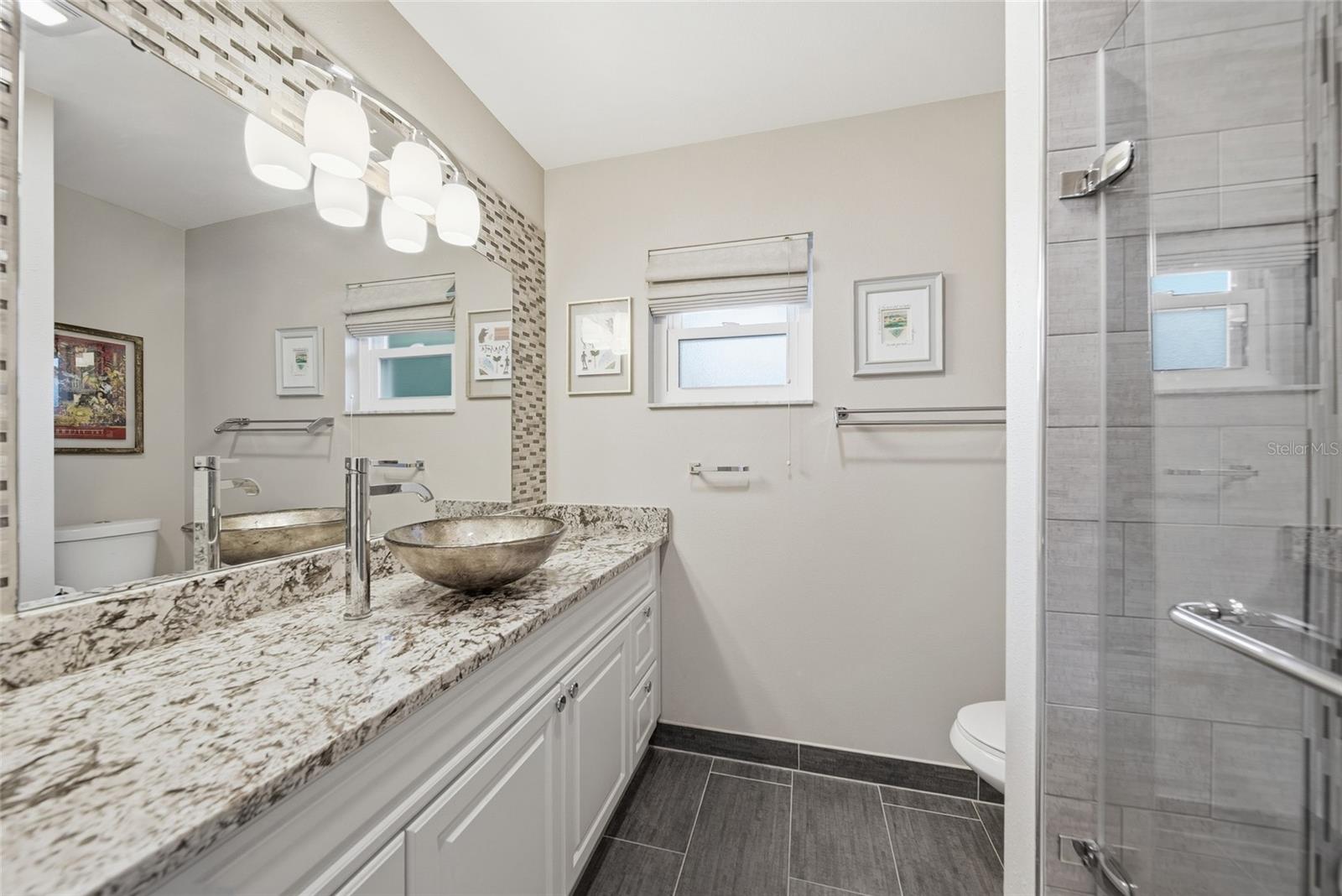 Listing photo id 20 for 8304 12th Avenue Drive Nw