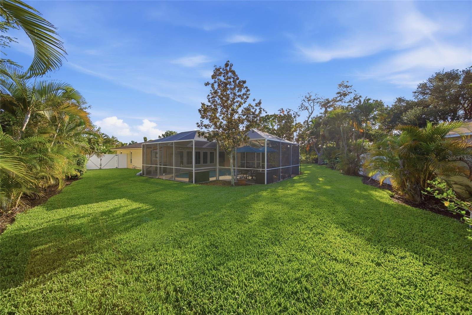 Listing photo id 47 for 8304 12th Avenue Drive Nw