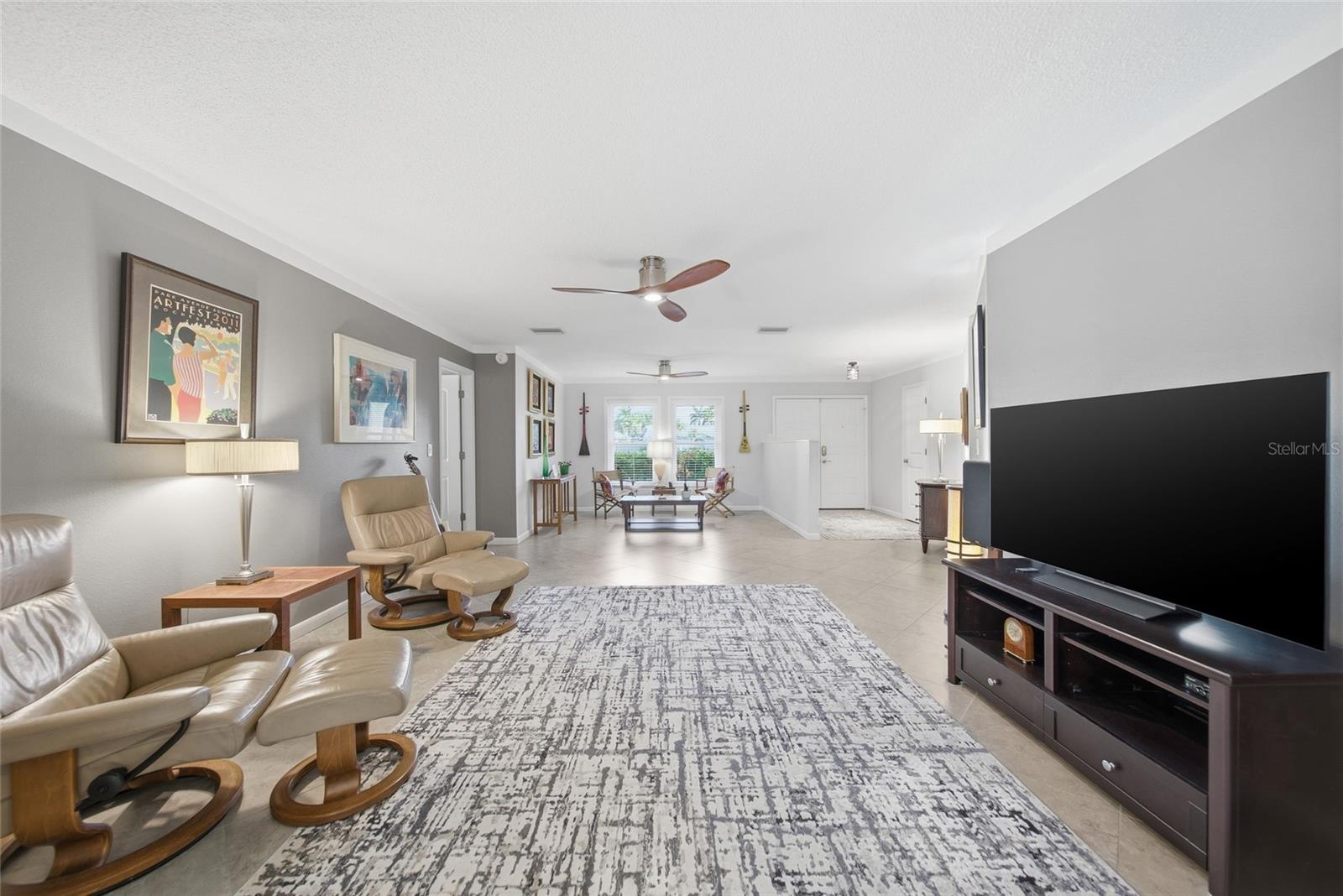 Listing photo id 7 for 8304 12th Avenue Drive Nw