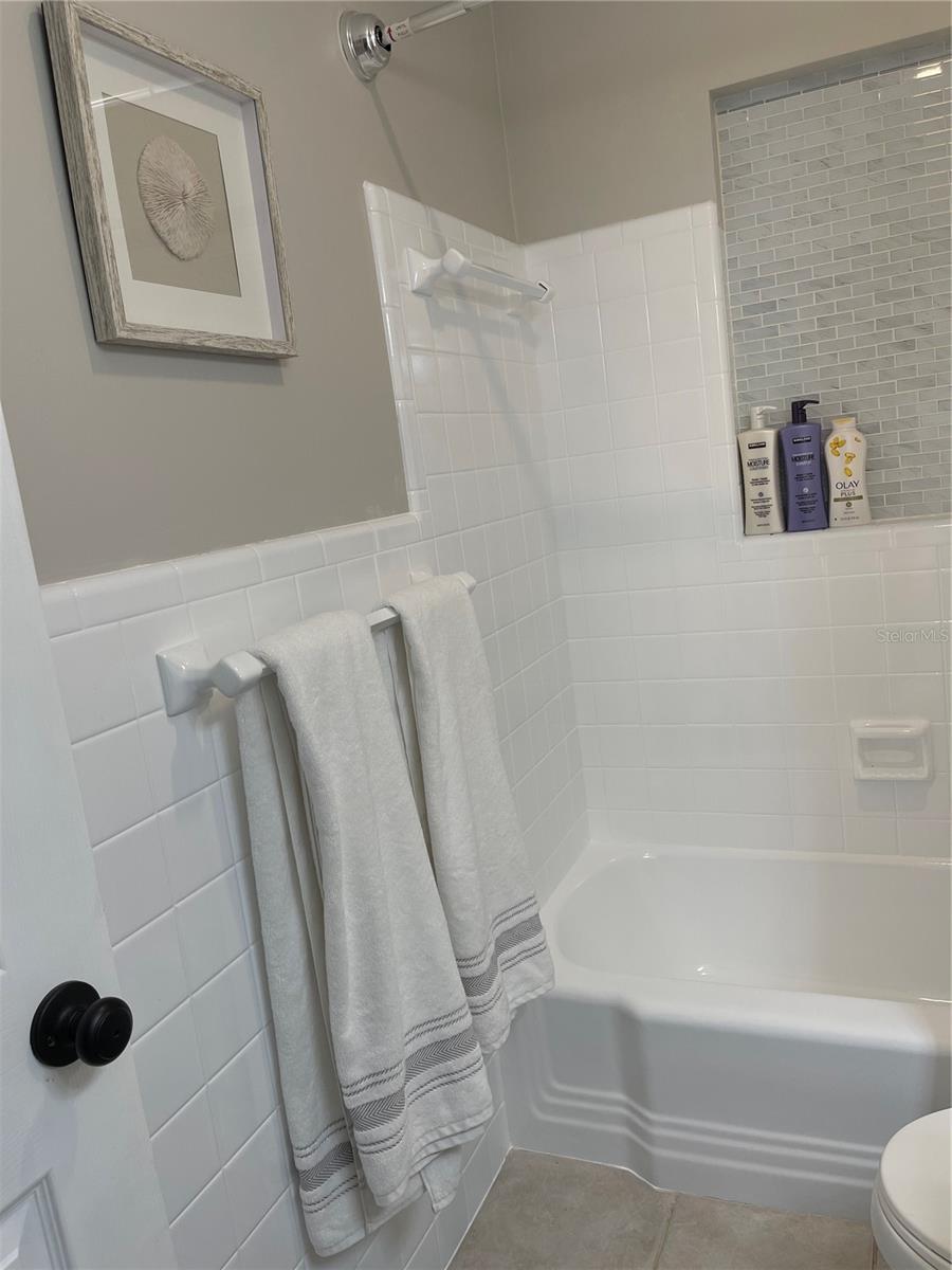 Image 20 of 22 For 6312 Lockwood Ridge Road