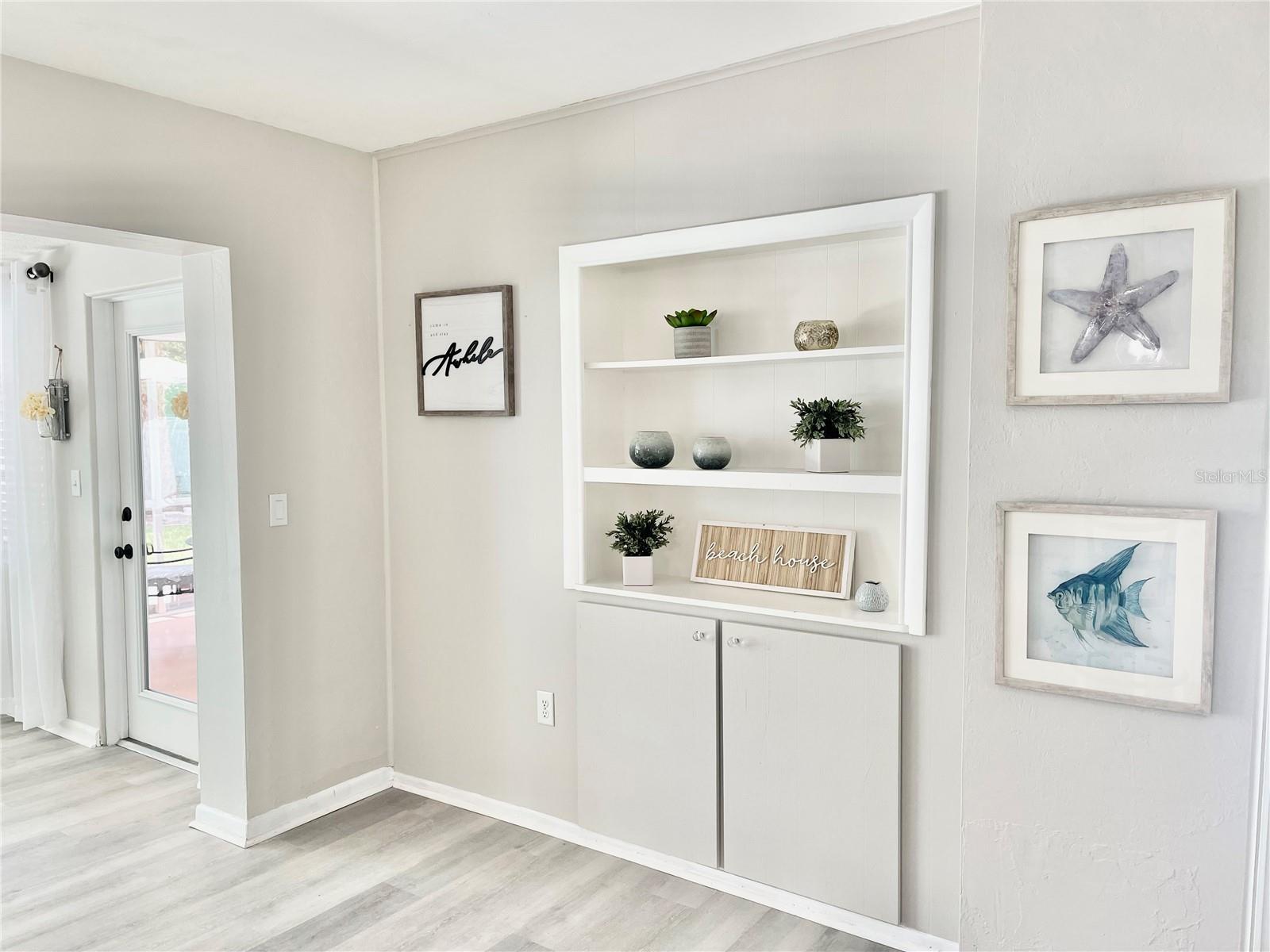 Image 4 of 22 For 6312 Lockwood Ridge Road