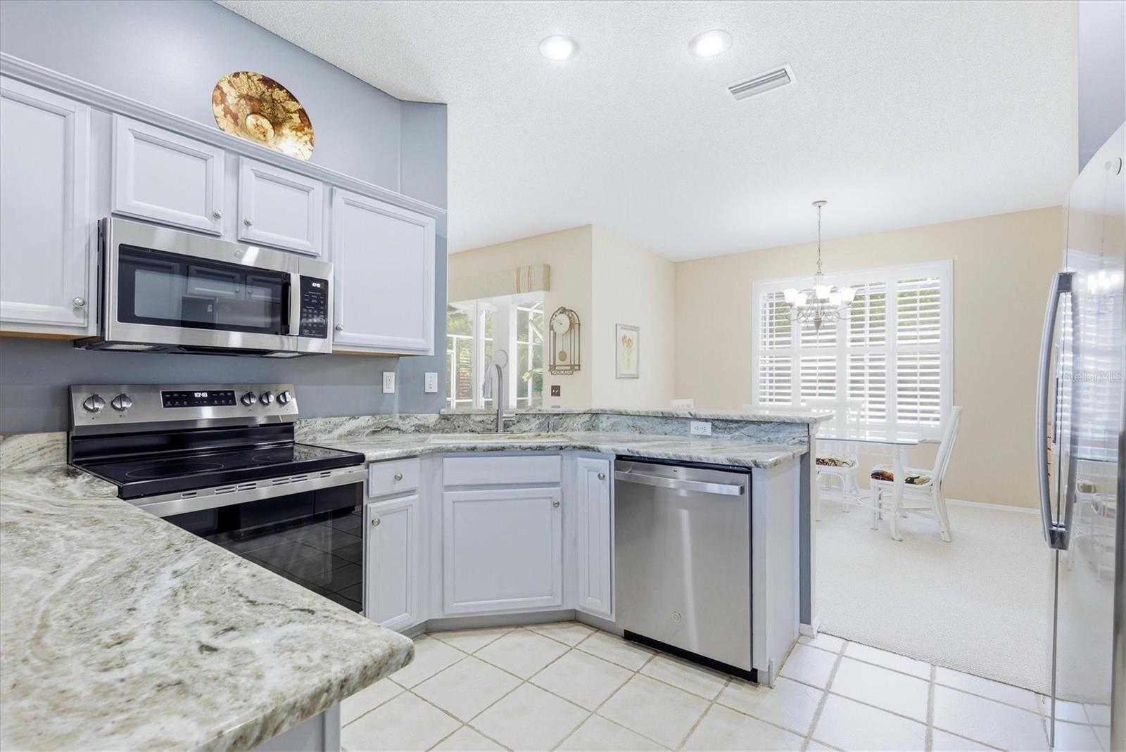 Image 13 of 35 For 5159 51st Lane W