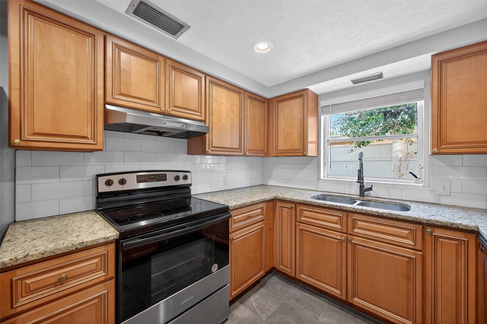 Image 10 of 40 For 7464 Cass Circle