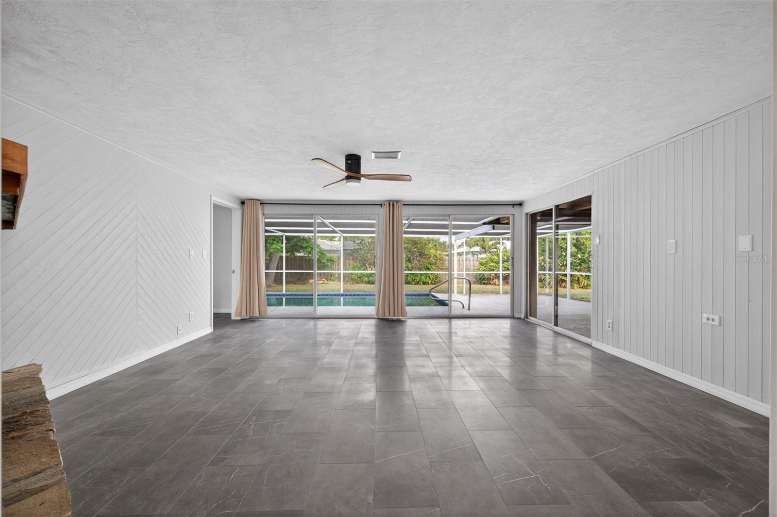 Image 16 of 40 For 7464 Cass Circle