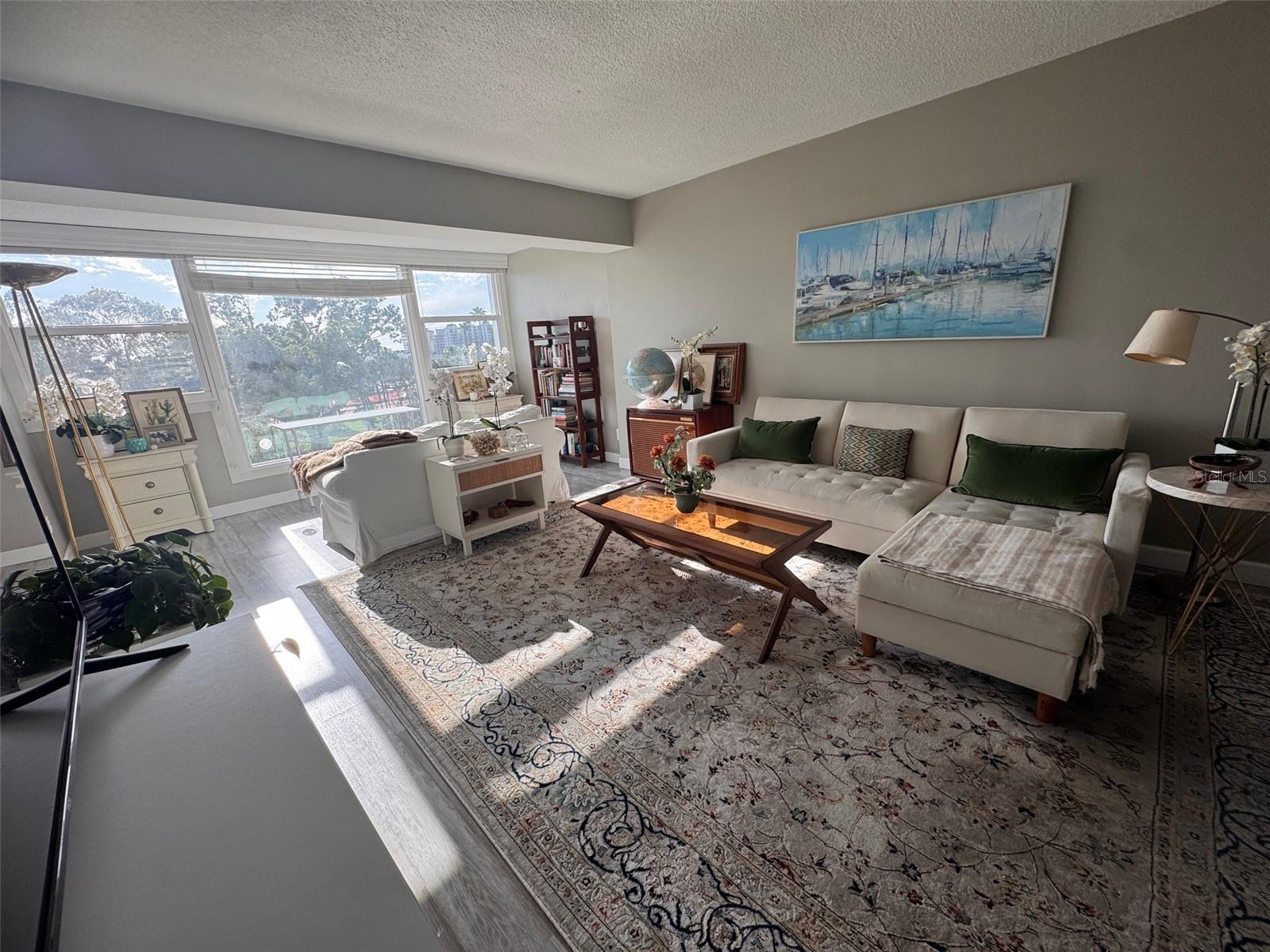 Image 9 of 22 For 33 Gulfstream Avenue 409