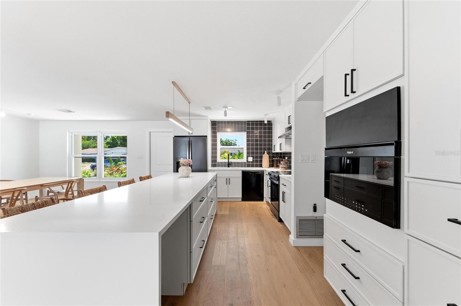 Image 10 of 45 For 2513 Croton Avenue