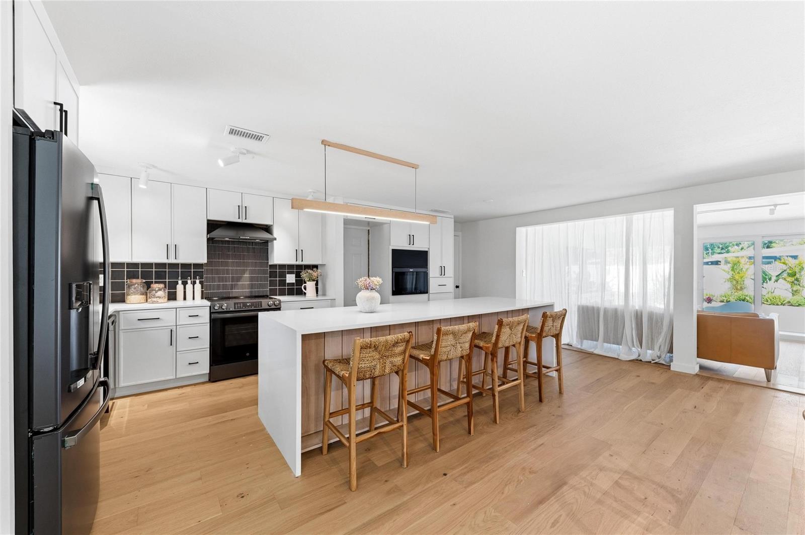Image 17 of 45 For 2513 Croton Avenue