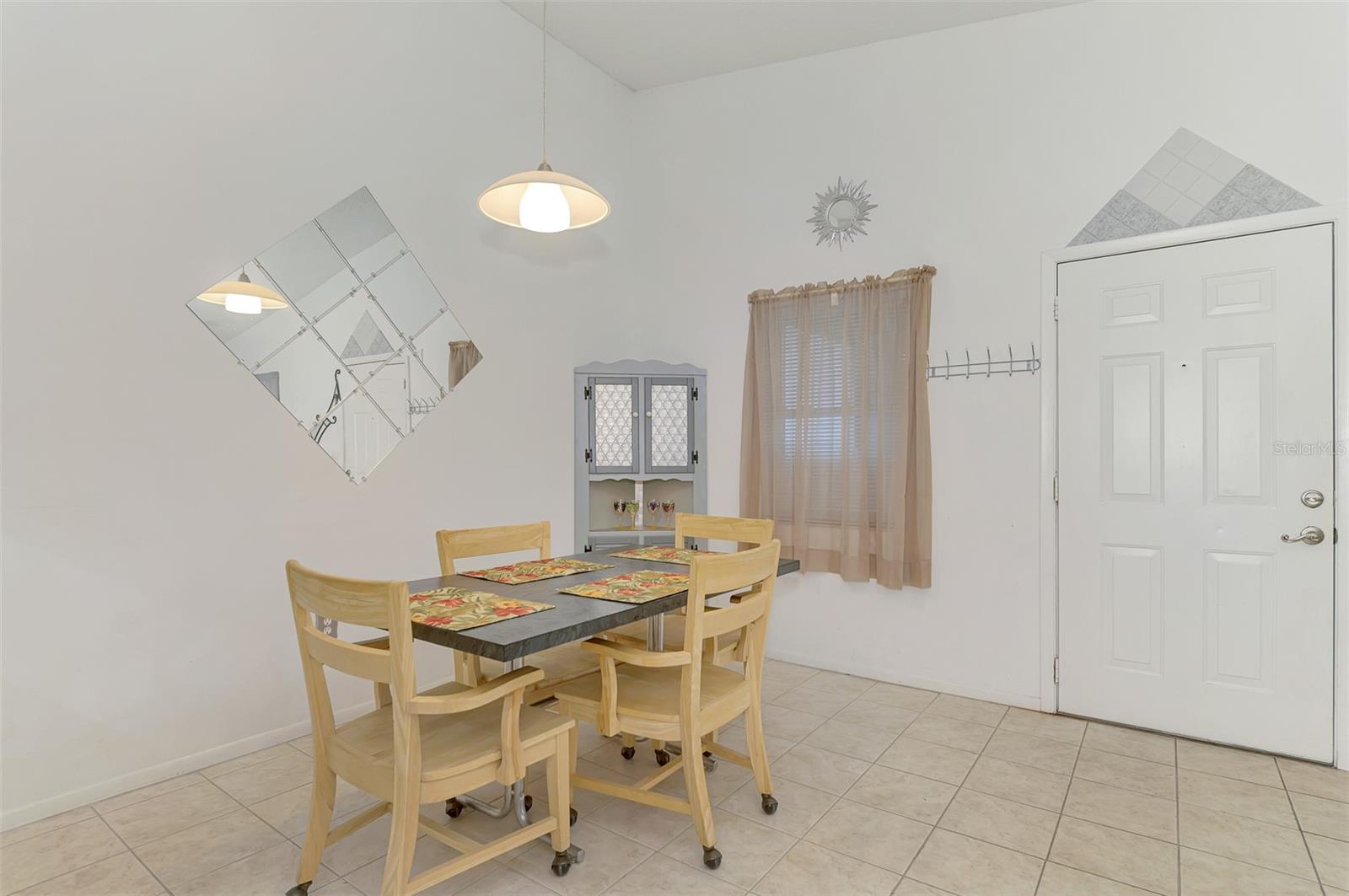 Image 11 of 40 For 3768 59th Avenue W 3768