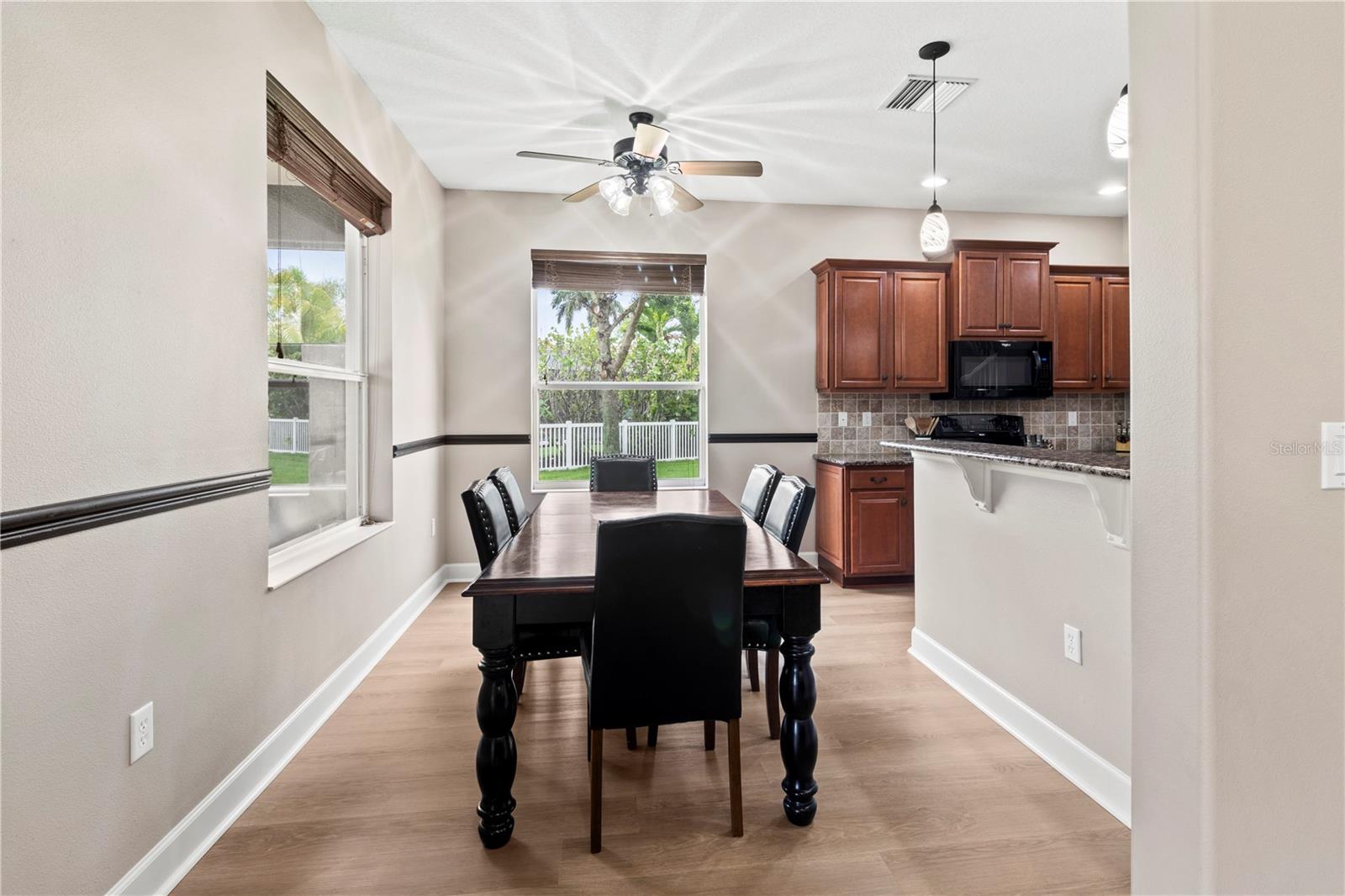 Listing photo id 8 for 1269 Western Pine Circle