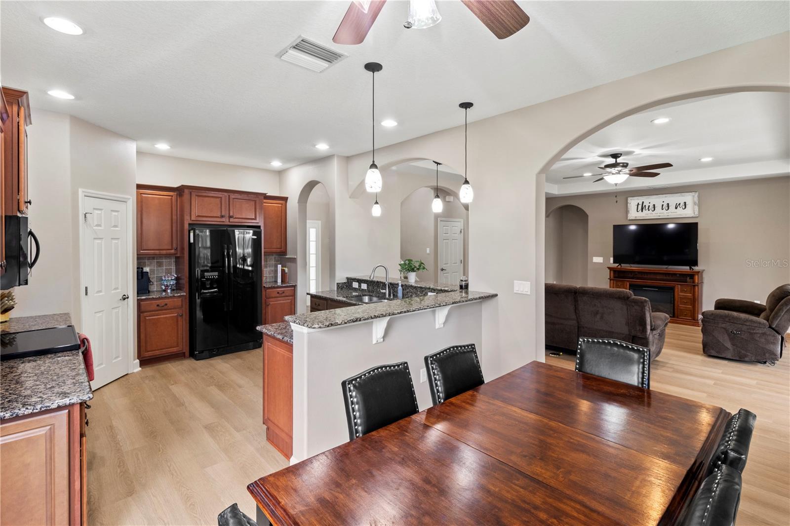Listing photo id 10 for 1269 Western Pine Circle