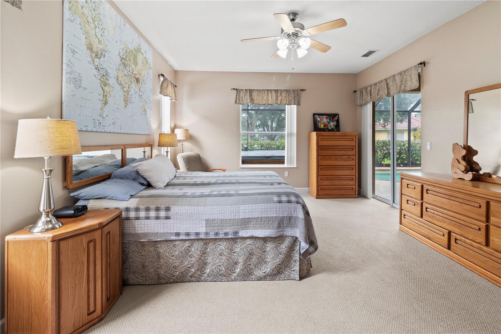 Listing photo id 20 for 1269 Western Pine Circle