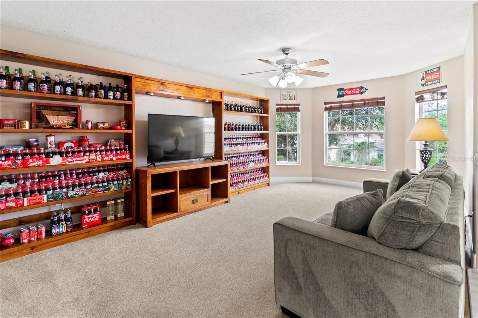 Listing photo id 28 for 1269 Western Pine Circle