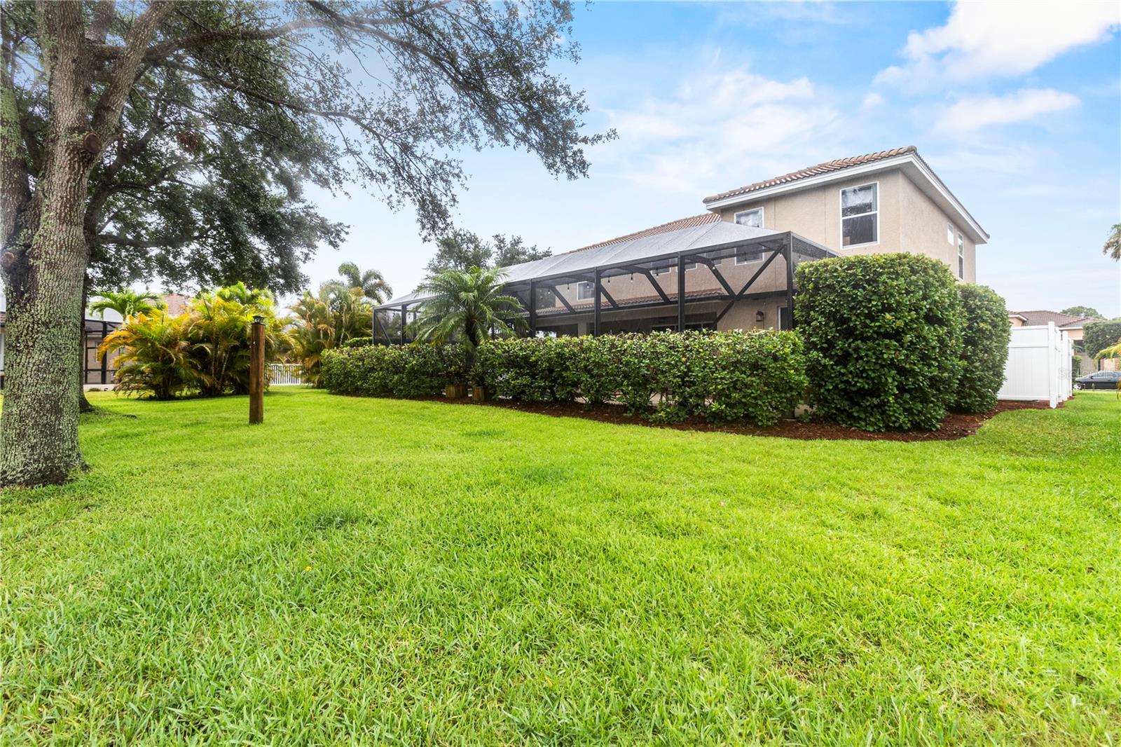 Listing photo id 44 for 1269 Western Pine Circle