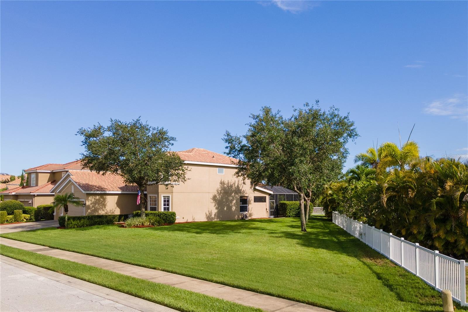 Listing photo id 45 for 1269 Western Pine Circle