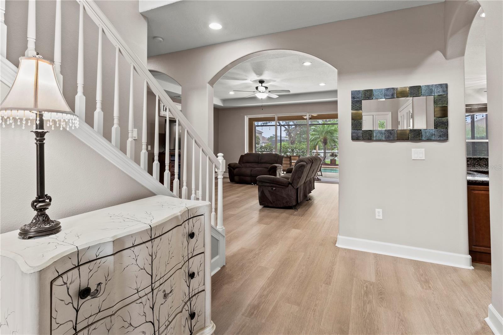 Listing photo id 3 for 1269 Western Pine Circle