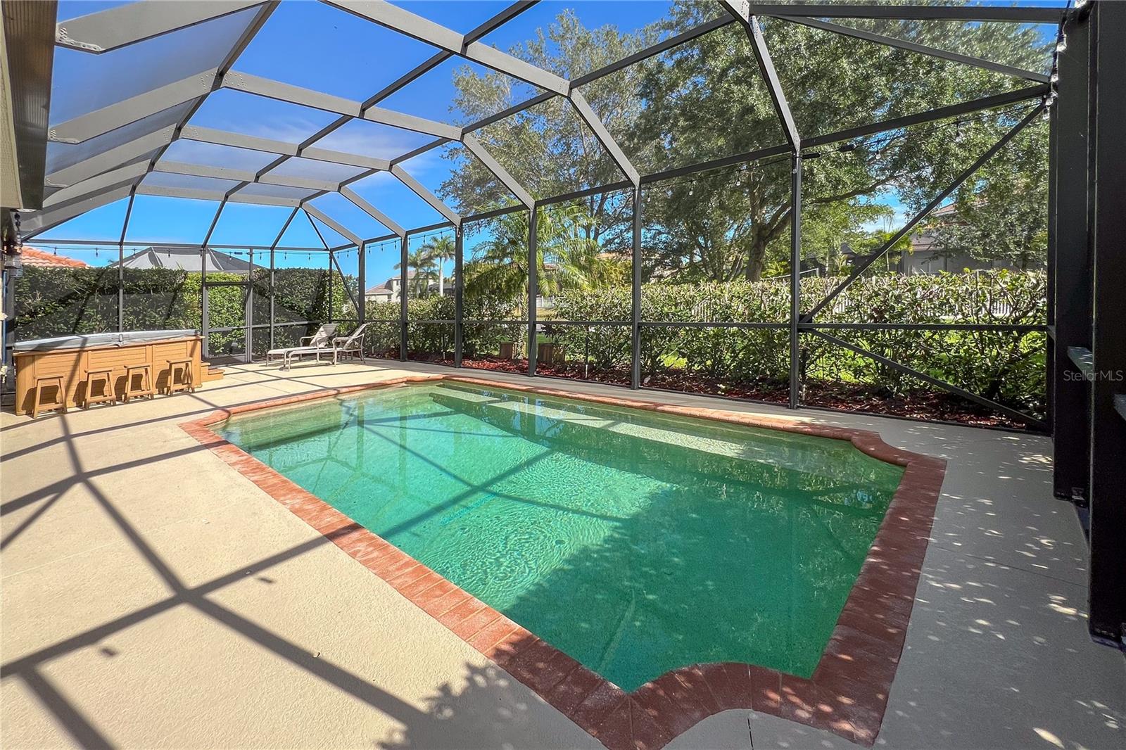 Listing photo id 65 for 1269 Western Pine Circle