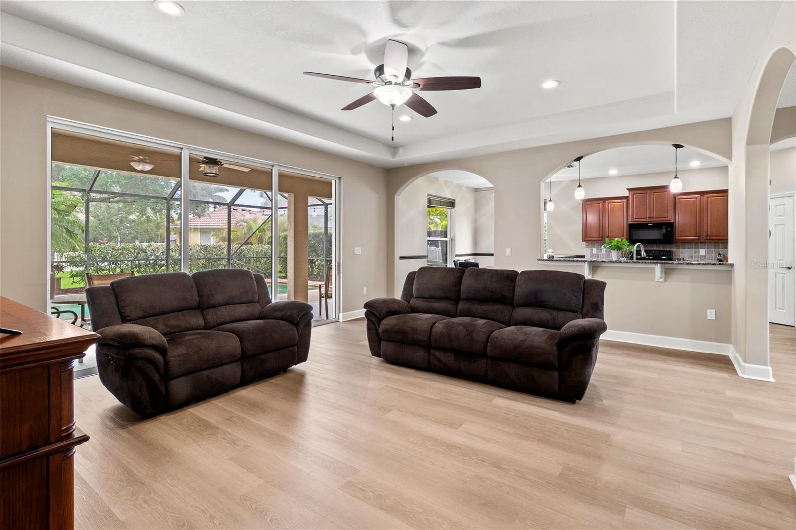 Listing photo id 5 for 1269 Western Pine Circle