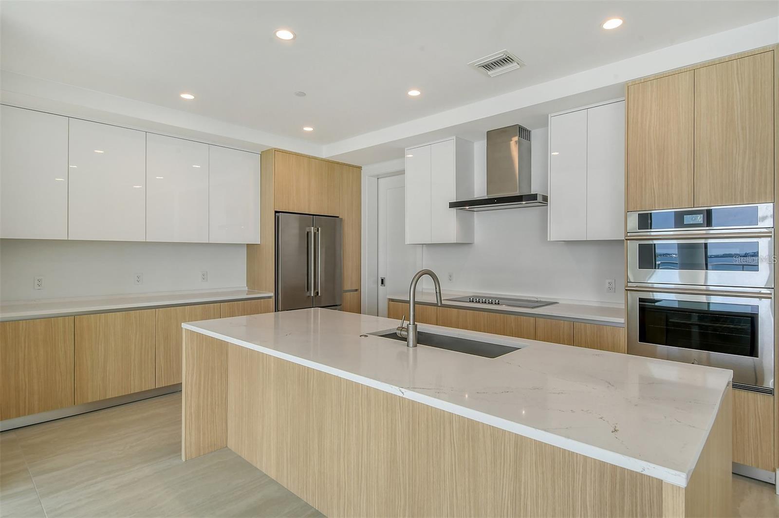 Image 15 of 77 For 301 Quay Commons  1011