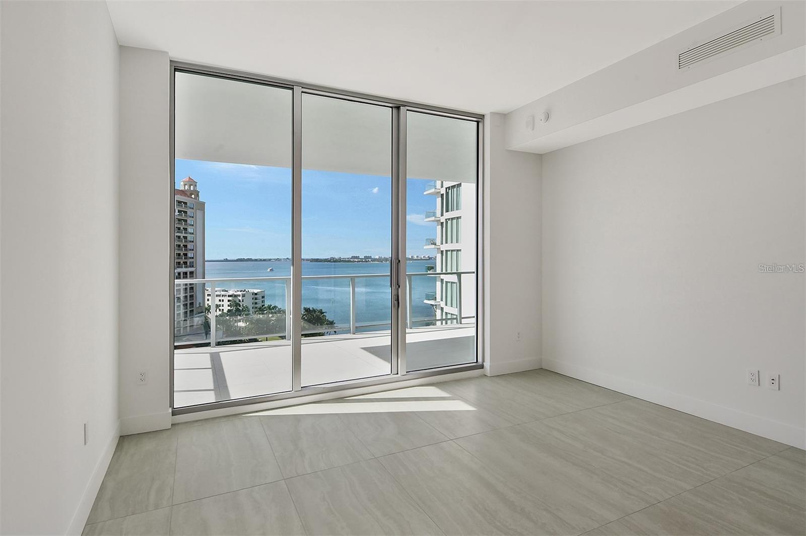 Image 23 of 77 For 301 Quay Commons  1011