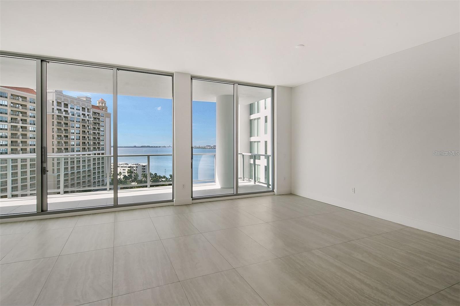 Image 9 of 77 For 301 Quay Commons  1011