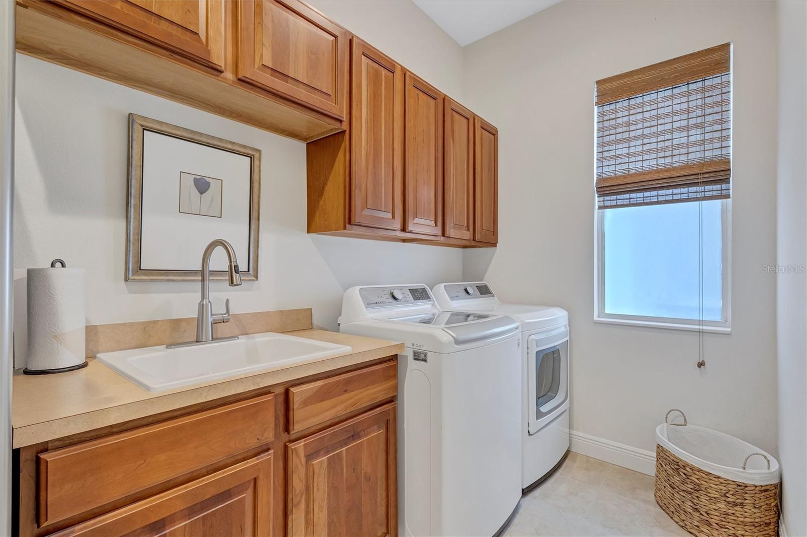 Image 42 of 55 For 14404 18th Place E