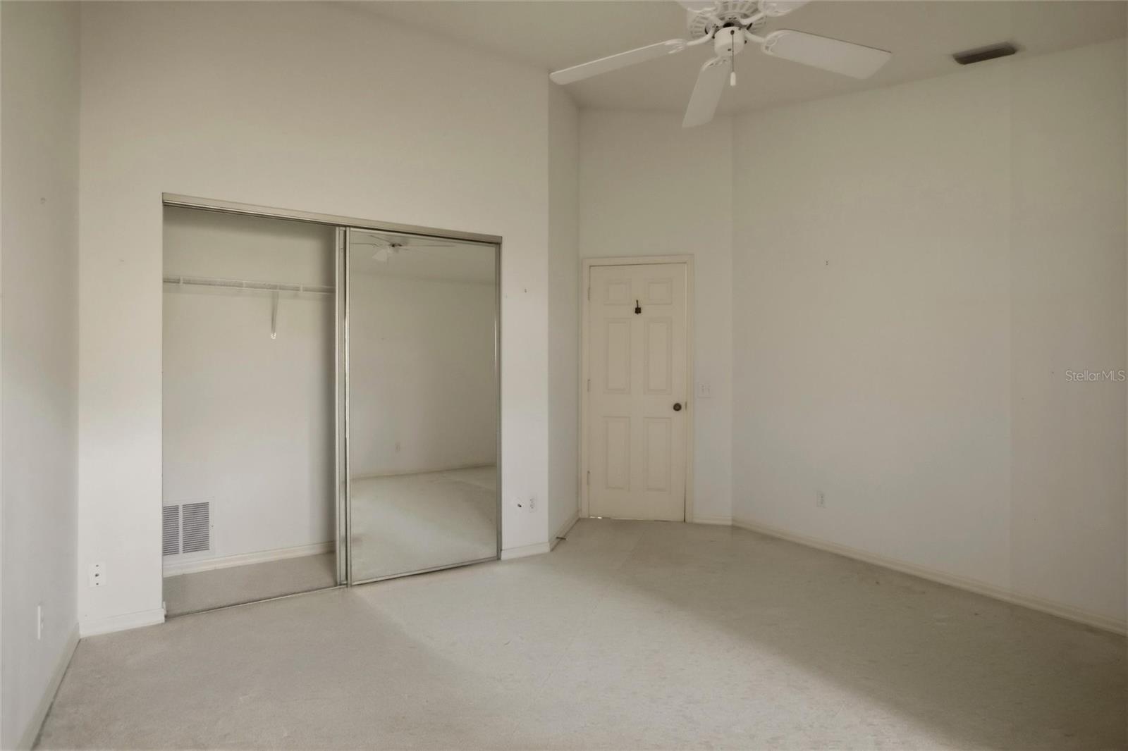 Image 22 of 47 For 5576 Country Club Way 5576