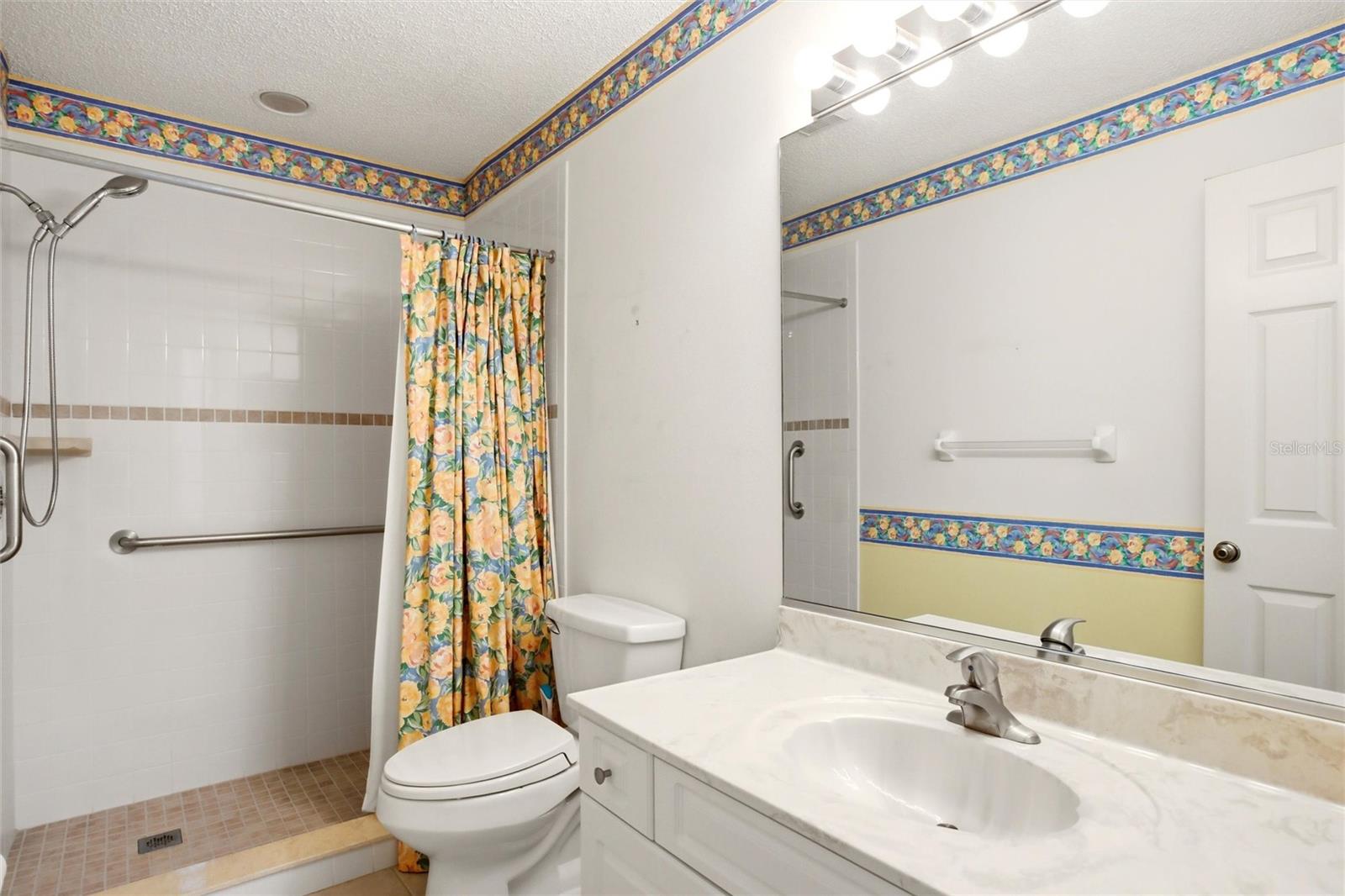 Image 23 of 47 For 5576 Country Club Way 5576