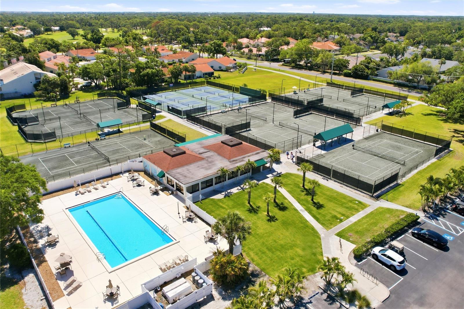 Image 41 of 47 For 5576 Country Club Way 5576