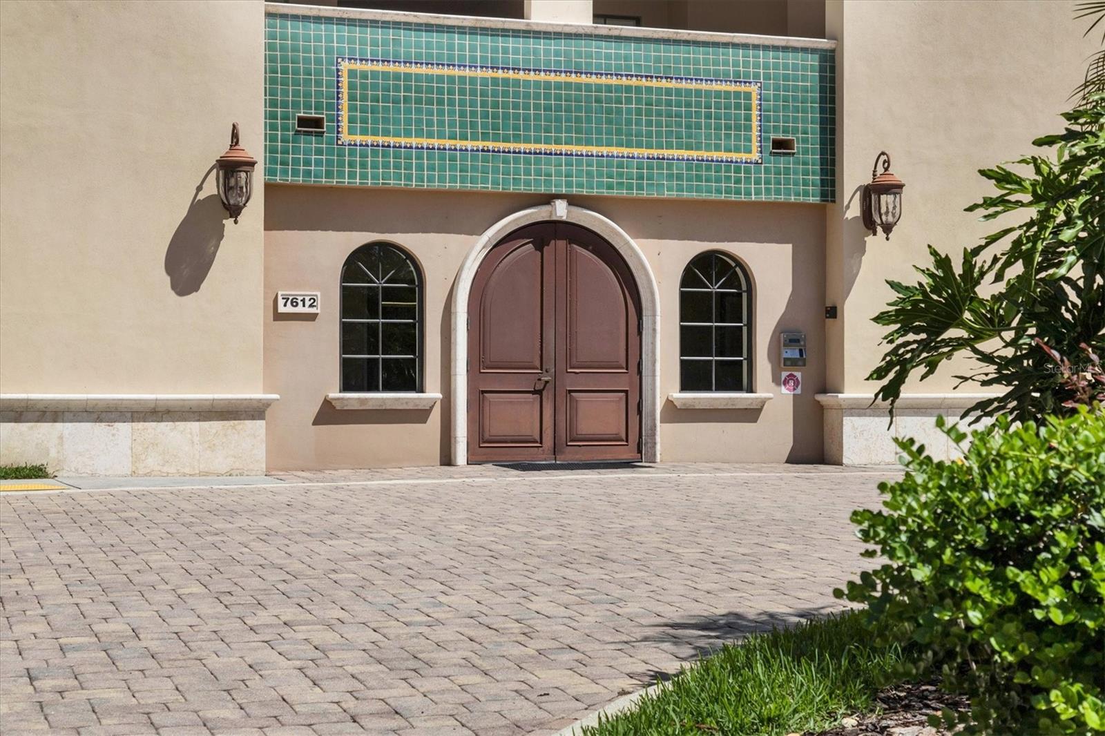 Image 4 of 51 For 7612 Lake Vista Court 308