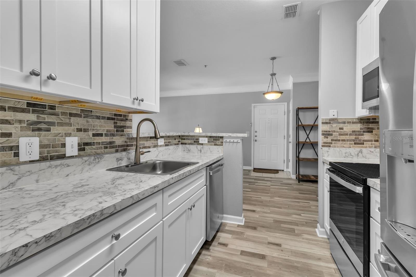 Image 5 of 37 For 4802 51st Street W 1207