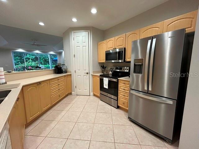 Image 4 of 37 For 3510 54th Drive W 102