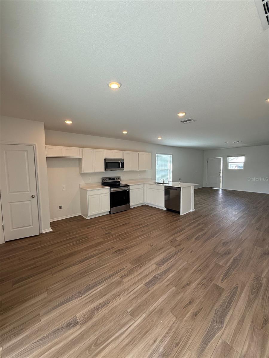 Image 3 of 16 For 13118 Sassafras Trail