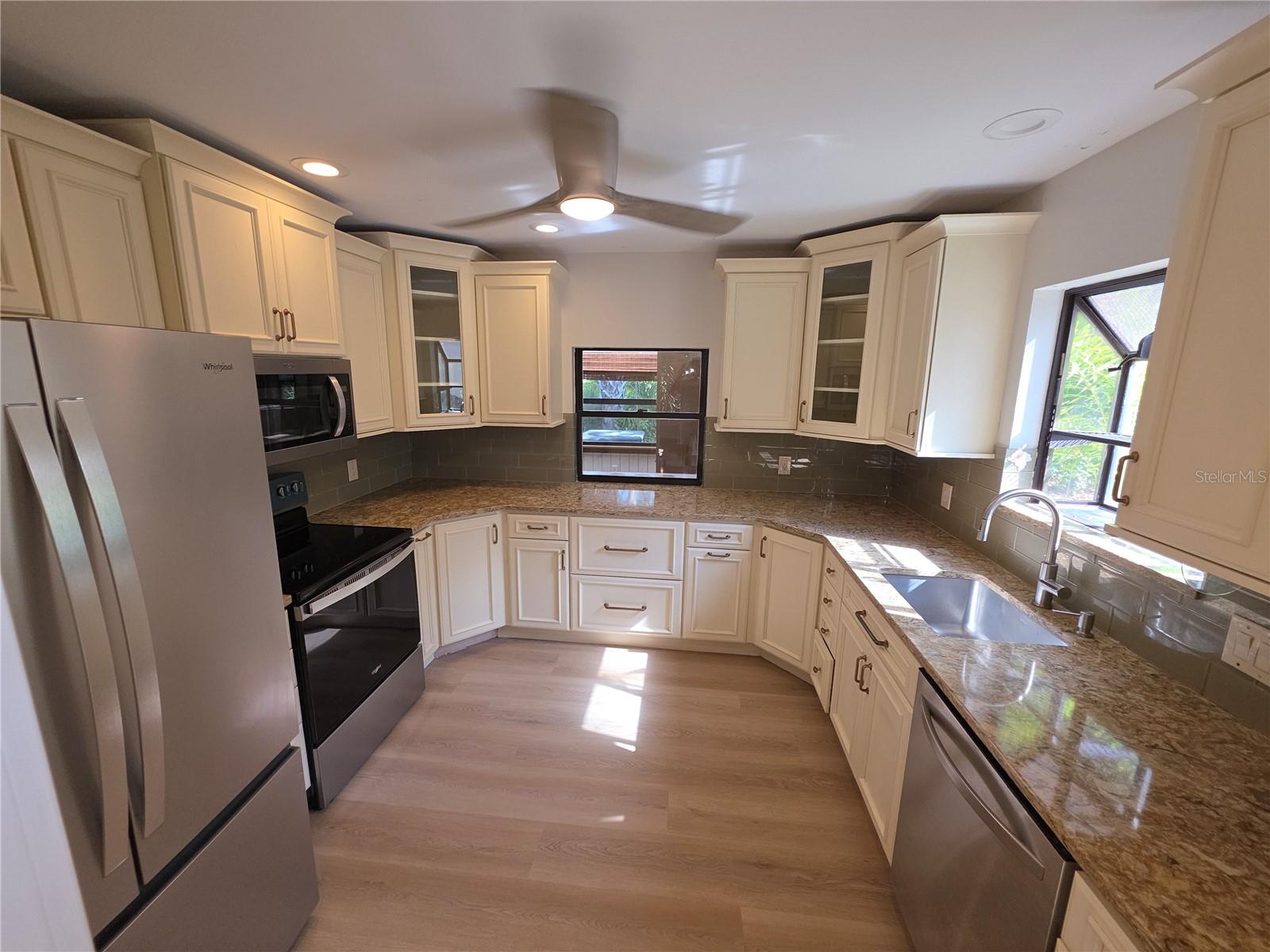 Image 6 of 55 For 7518 4th Avenue W