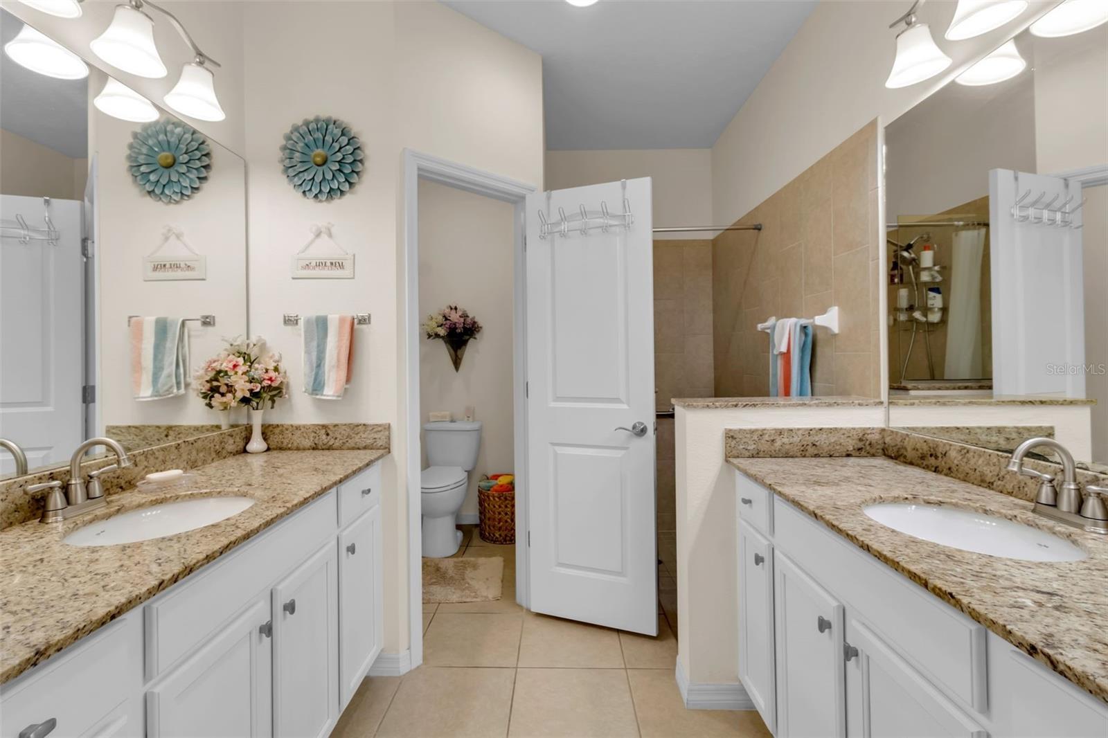 Image 39 of 56 For 7004 Vista Bella Drive