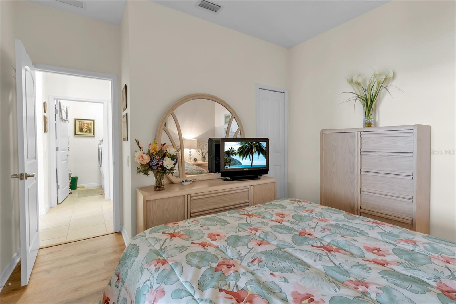 Image 44 of 56 For 7004 Vista Bella Drive