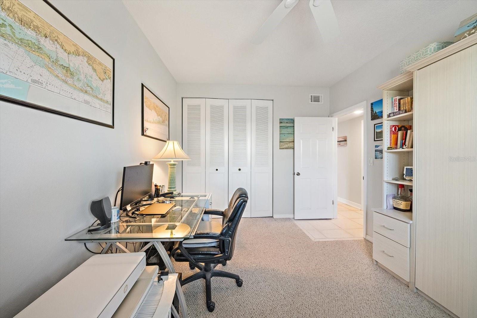 Image 16 of 39 For 5940 Driftwood Avenue 15