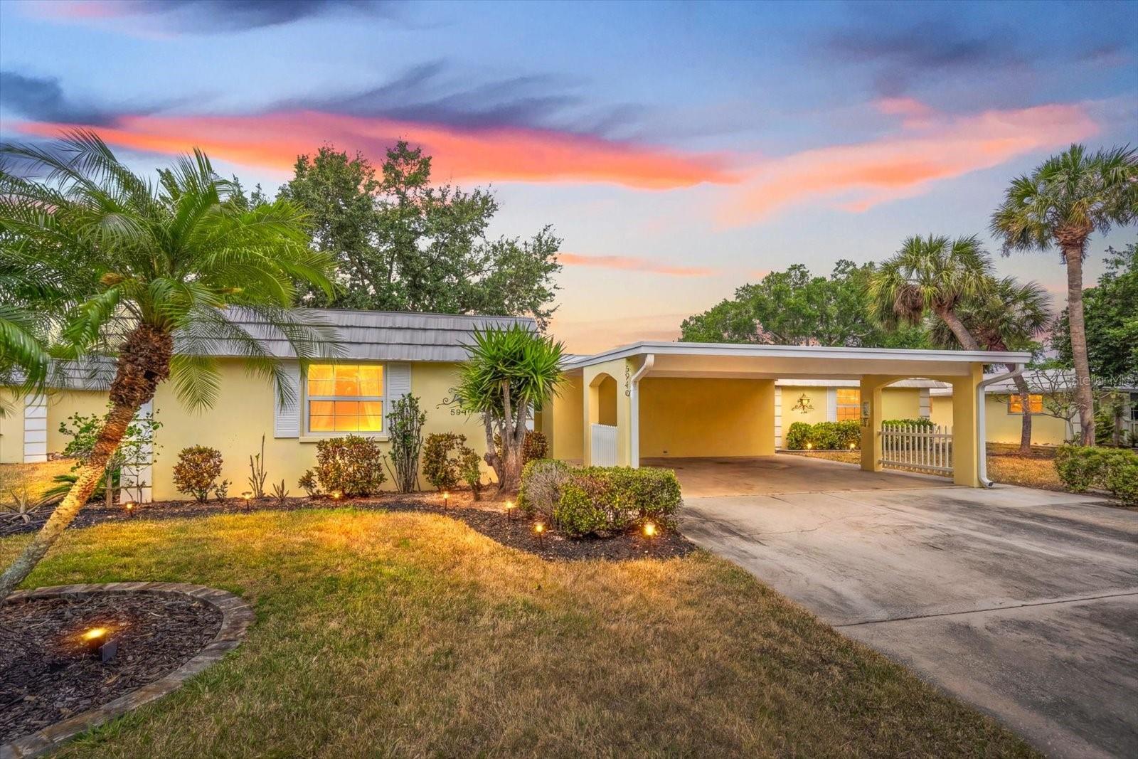 Image 2 of 39 For 5940 Driftwood Avenue 15