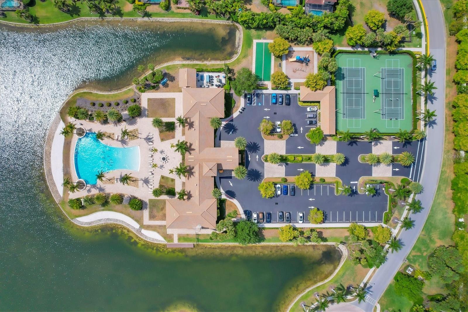 Image 31 of 34 For 748 Ravello Boulevard