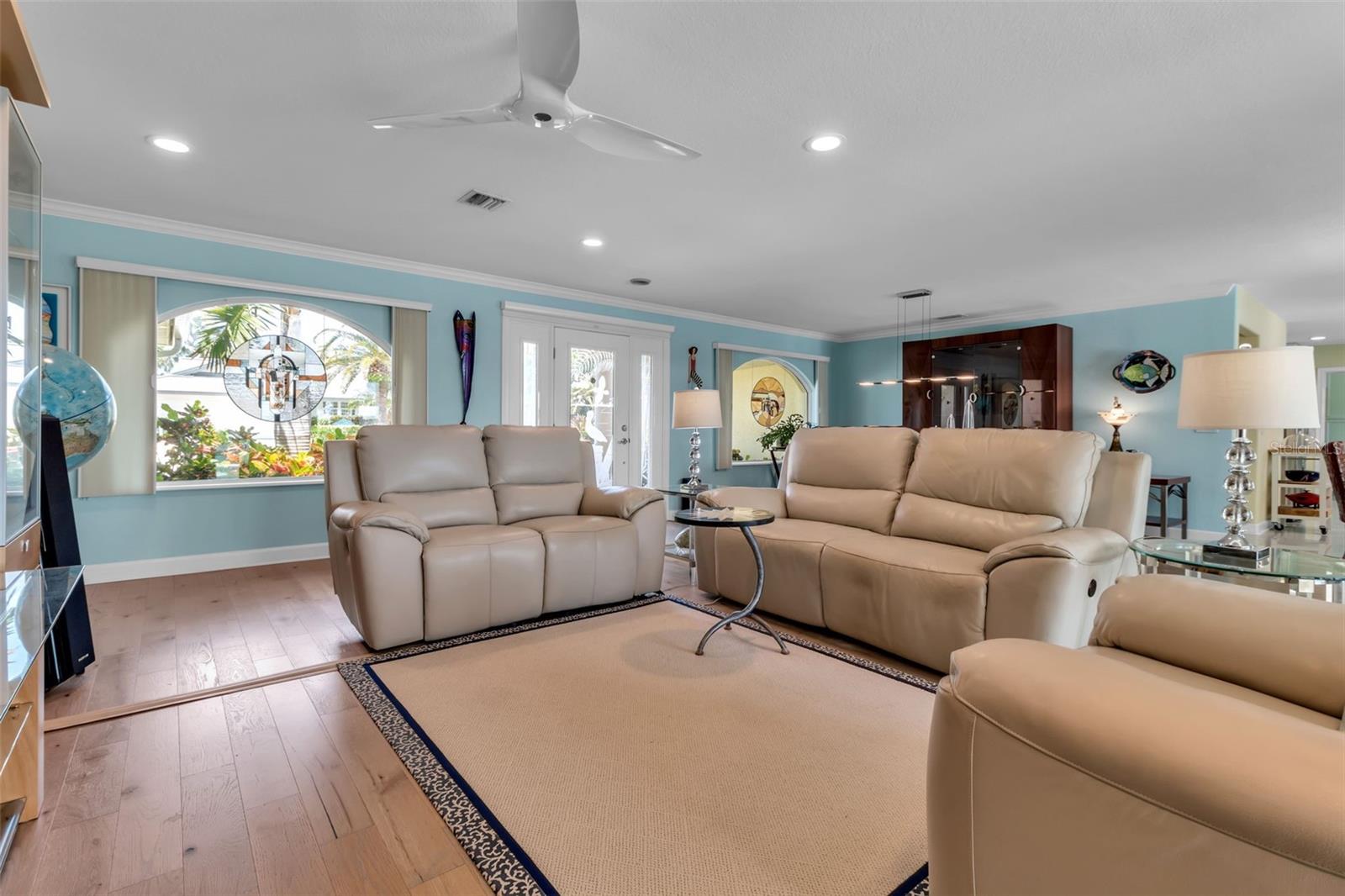 Image 17 of 59 For 524 Hornblower Lane