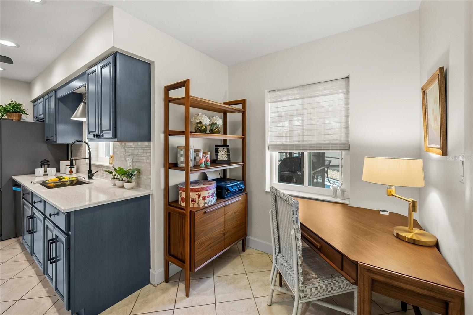 Image 24 of 64 For 6727 Anchor Way